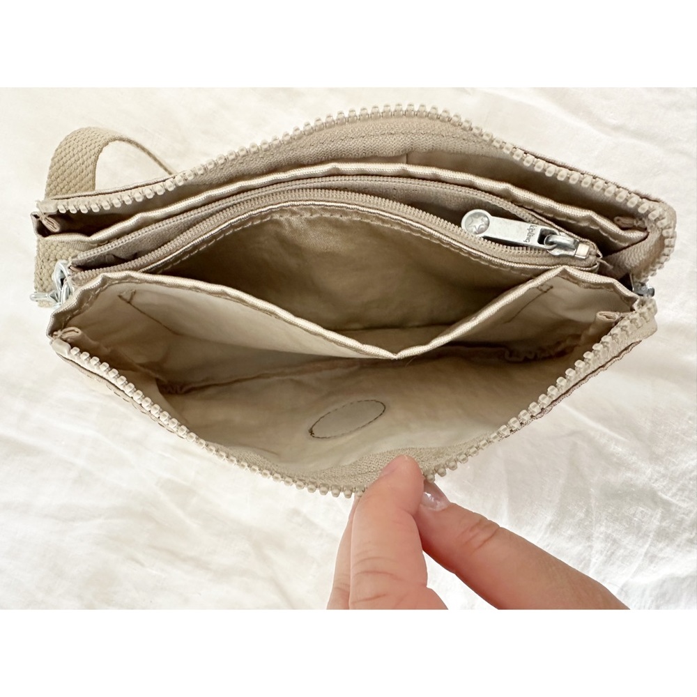 Kipling Creativity Wristlet - image 6